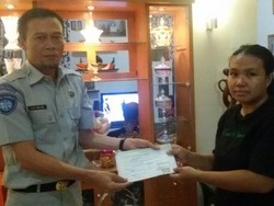 Keluarga Korban Tewas KM Zahro Express Terima Santunan Rp 25 Juta