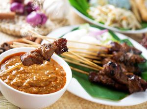 5 Tradisi Makan Saat Lebaran, Ada Makmeugang hingga Binarundak 5 Tradisi Makan Saat Lebaran, Ada Makmeugang hingga Binarundak
