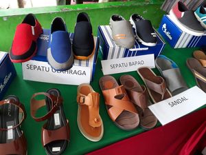 Masih Manual, Sepatu Made In Ciomas Kalah Saing dengan Impor