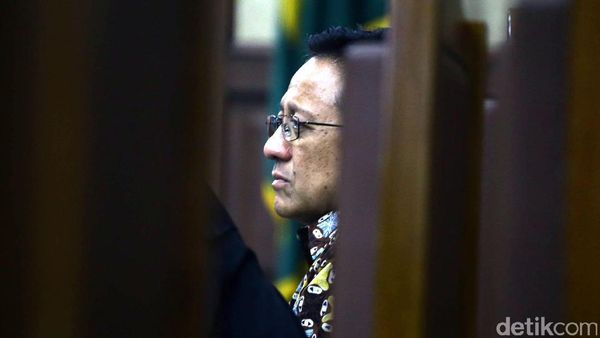 Irman Gusman Jalani Sidang Lanjutan