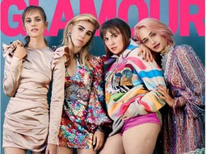 Lena Dunham Pamer Paha Berselulit di Majalah Glamour