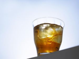 Lebih Baik Buka Puasa Pakai Es Teh atau Teh Hangat? Simak Penjelasannya Lebih Baik Buka Puasa Pakai Es Teh atau Teh Hangat? Simak Penjelasannya