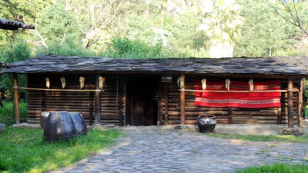 Bertamu ke Rumah Suku Pemenggal Kepala dari Taiwan