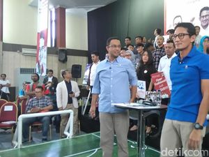 Anies Janji Ada Kompetisi Olahraga Antarkelurahan untuk Anak Muda