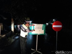 Majalengka-Cikijing Terputus Karena Jalan Ambles, Arus Lalin Dialihkan