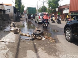 Jalan di Tambak Langon dan Kalianak Kembali Rusak