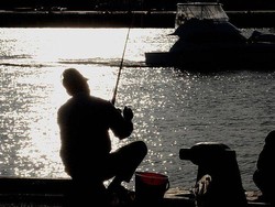 Pemancing ini Selamat Setelah Diseret Ikan Marlin Selama 6 Jam