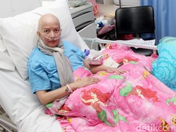 Sempat Putus, Anak Yana Zein Kini Sudah Sekolah Lagi