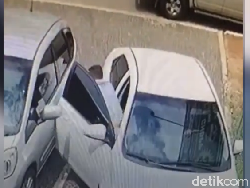 Maling Bermobil Corolla Altis, Gondol Tas di Honda Jazz