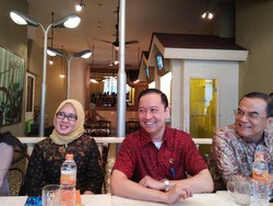 Disinggung Gibran, Tom Lembong: 7 Tahun Saya Kasih Contekan untuk Ayahnya