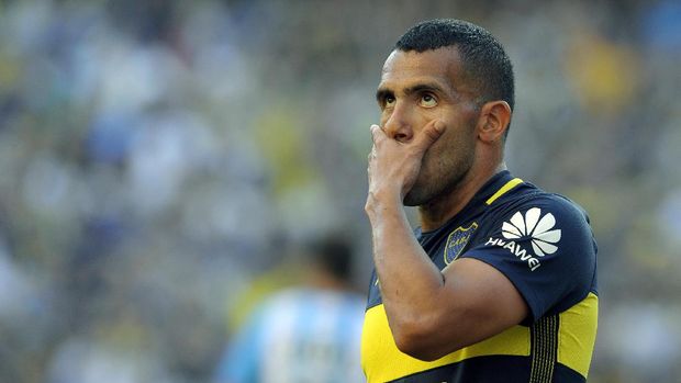 Carlos Tevez tidak pernah bisa mengalahkan Cristiano Ronaldo perihal jam datang waktu latihan.