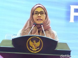 Sri Mulyani Tampil Berjilbab di Universitas Syiah Kuala