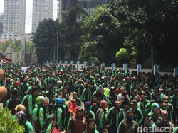 Sistem Non Cash Bikin Pendapatan Driver Grab Berkurang?