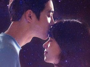 Jangan Iri! Suho EXO Cium Dahi Wanita di Poster Drama Terbaru