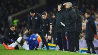 Yannick Bolasie (gelandang kiri). Bermain untuk Everton. Mengalami cedera lutut dari 5 Desember 2016 dan diprediksi pulih pada Desember 2017. (Foto: Clive Brunskill/Getty Images)