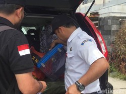 Usai Olah TKP KM Zahro, Tim Puslabfor Bawa Puing dan Kabel