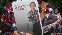 Buku dan Merchandise Ahok Laris Terjual