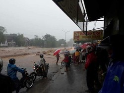 3 Jam Lumpuh Karena Banjir Lumpur, Jalur Pasuruan-Malang Kembali Lancar