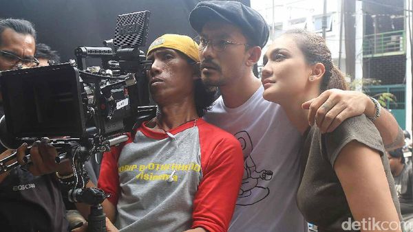 Intip Luna Maya Main Film Lagi