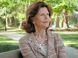 Ratu Swedia Mengaku Istana yang Ditempatinya Berhantu