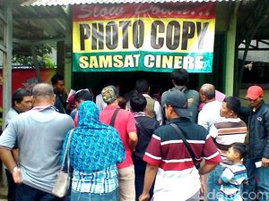 Aplikasi Error Terus, Bayar Pajak ke Samsat Harus Fotocopy Lagi Deh! Aplikasi Error Terus, Bayar Pajak ke Samsat Harus Fotocopy Lagi Deh!