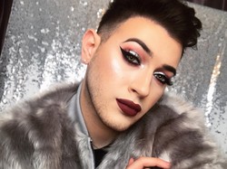 Manny Gutierrez, Satu-satunya Pria di Daftar Manusia Tercantik Dunia 2017