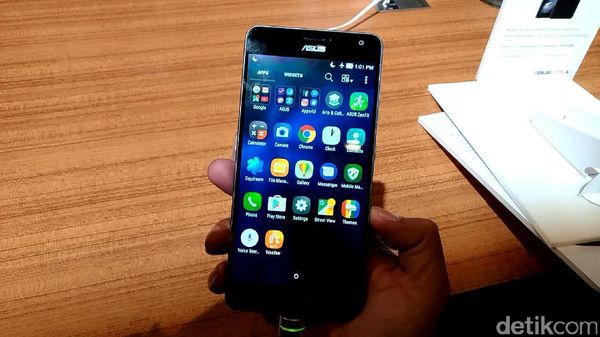 Lebih Dekat dengan Si Gahar Zenfone AR