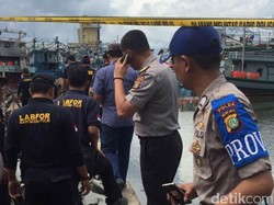 Tim Hadirkan 3 ABK Kapal Zahro Saat Olah TKP di Muara Angke