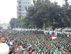 Ada Demo Driver GrabBike, Lalin Dekat Perbanas Setiabudi Macet