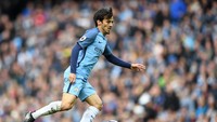 David Silva. Pemain Manchester City itu sudah dilanggar 37 kali sepanjang Premier League 2016-17 sejauh ini. (Laurence Griffiths/Getty Images)