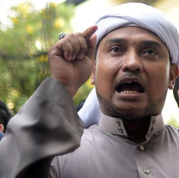 Belum Pulang, Rizieq Shihab Disebut Tunggu 3 Kasus Lagi SP3