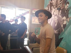 Siapa Jagoan Rizky Febian di Grammy Awards?