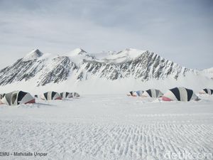Ratusan Gunung Berapi Tersembunyi di Antartika Berpotensi Meletus