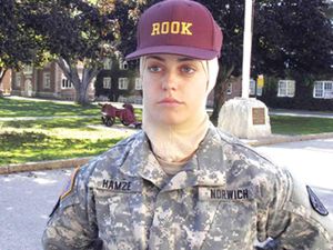 Kabar Gembira, Tentara AS Kini Boleh Berhijab Selama Bertugas