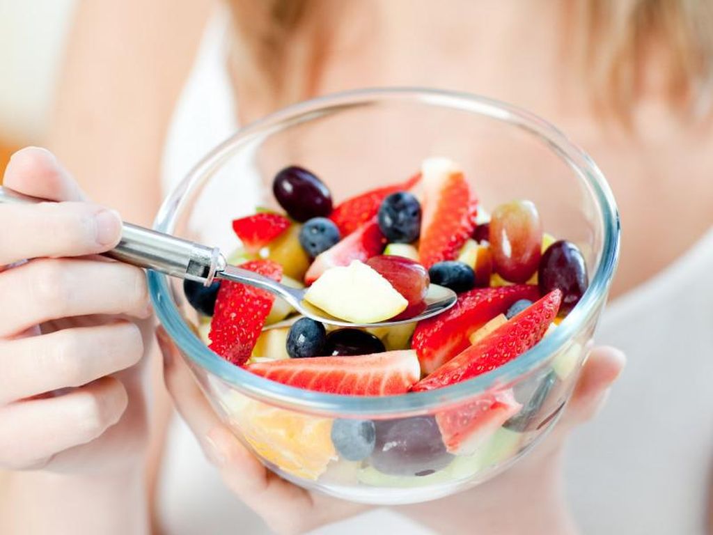 Makan Buah di Pagi Hari Bisa Jaga Berat Badan dan Cegah Penuaan Dini