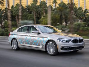 BMW Buat Seri 5 Versi Otonom