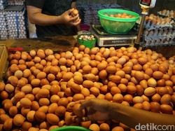 Harga Telur dan Daging Ayam Naik Jelang Ramadan