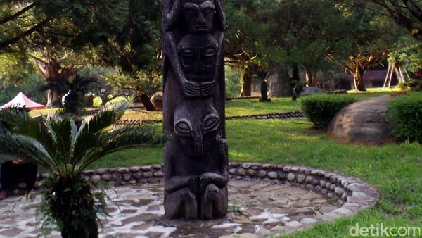 Tiang Leluhur yang Dipuja Suku Pemenggal Kepala Taiwan