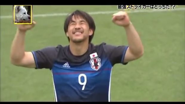 Duel Neymar vs Shinji Okazaki