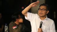 Twitwars Tiga Relawan Cagub DKI