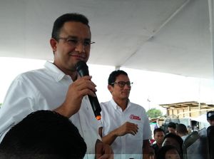 Anies-Sandi Ingin Jadikan Kampung Akuarium sebagai Wisata Bahari Anies-Sandi Ingin Jadikan Kampung Akuarium sebagai Wisata Bahari