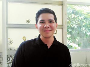 Bayinya Sakit, Haykal Kamil Lebih Santai dari Istri yang Protektif Bayinya Sakit, Haykal Kamil Lebih Santai dari Istri yang Protektif