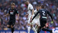 Hanya delapan menit berselang, keunggulan Madrid bertambah menjadi 2-0 lewat Benzema. Gonzalo Arroyo Moreno/Getty Images.