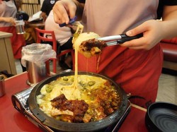 Apakah Makanan dengan Keju Leleh akan Tetap Jadi Tren Tahun Ini?