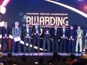 Boaz Pemain Terbaik, Persib Tim Paling Fair Play