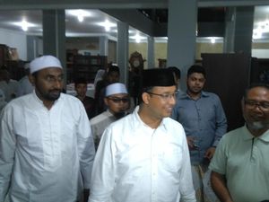 Warga Pekalongan ke Anies: Kami Doakan Meski Bukan Warga Jakarta Warga Pekalongan ke Anies: Kami Doakan Meski Bukan Warga Jakarta