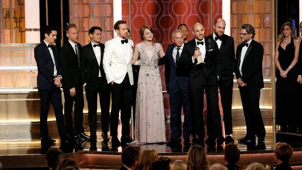 La La Land Sikat Habis Piala di Golden Globe 2017