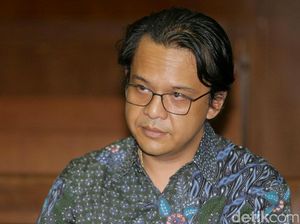 MA Tolak PK Advokat Penyuap Panitera Pengganti PN Jakpus SGD 28 Ribu MA Tolak PK Advokat Penyuap Panitera Pengganti PN Jakpus SGD 28 Ribu