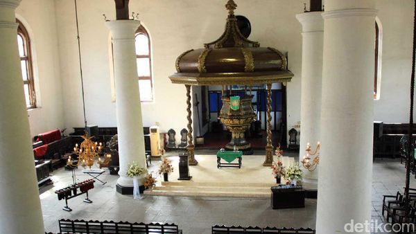 Potret Gereja Tertua di Indonesia