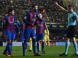 Pique Kembali Soroti Wasit